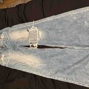American Eagle Outfitters Light Blue Distressed Boyfriend Jeans